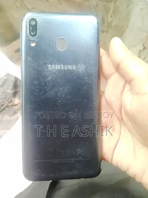 Samsung Galaxy M20 32 GB Black