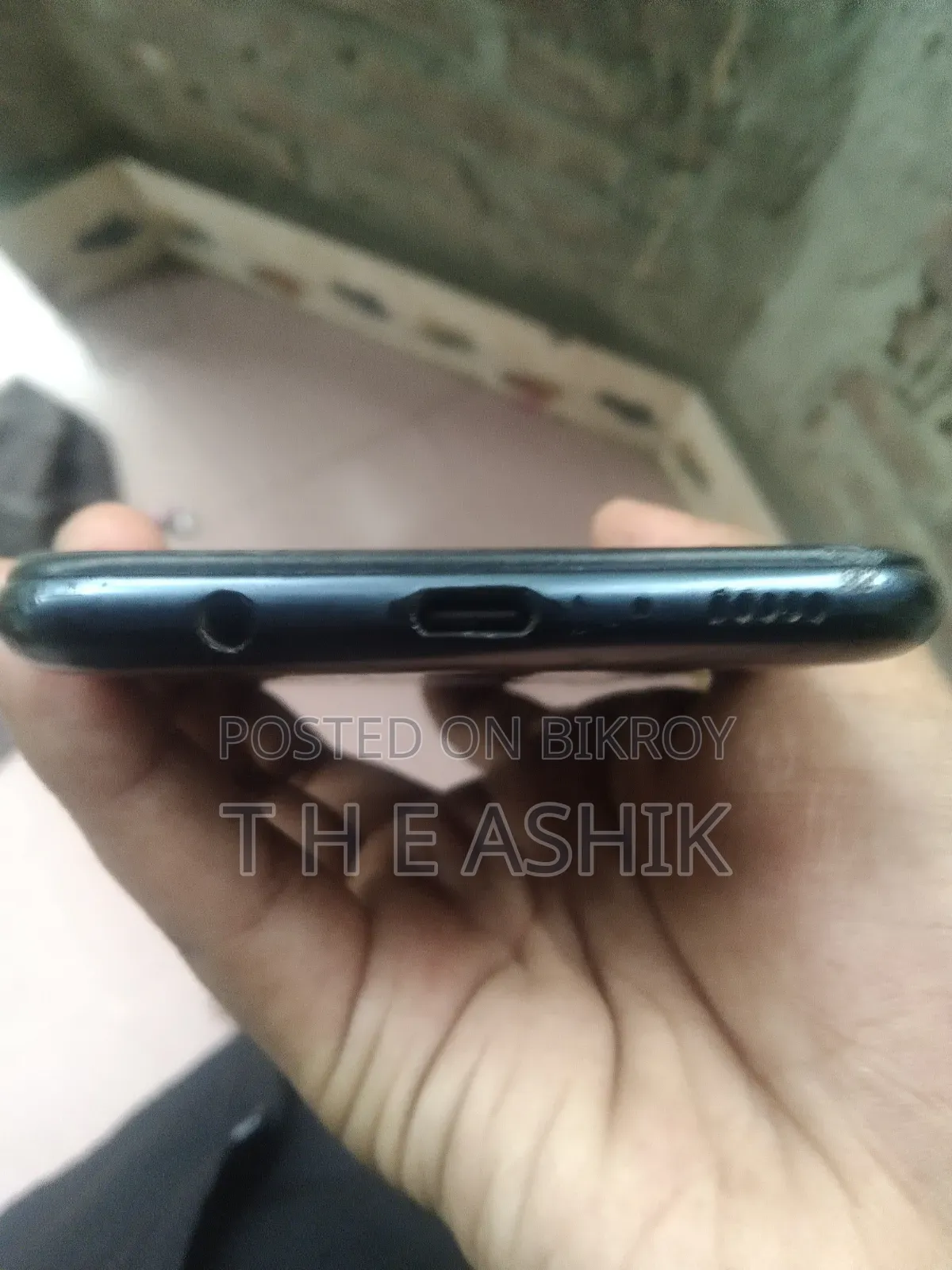 Samsung Galaxy M20 32 GB Black