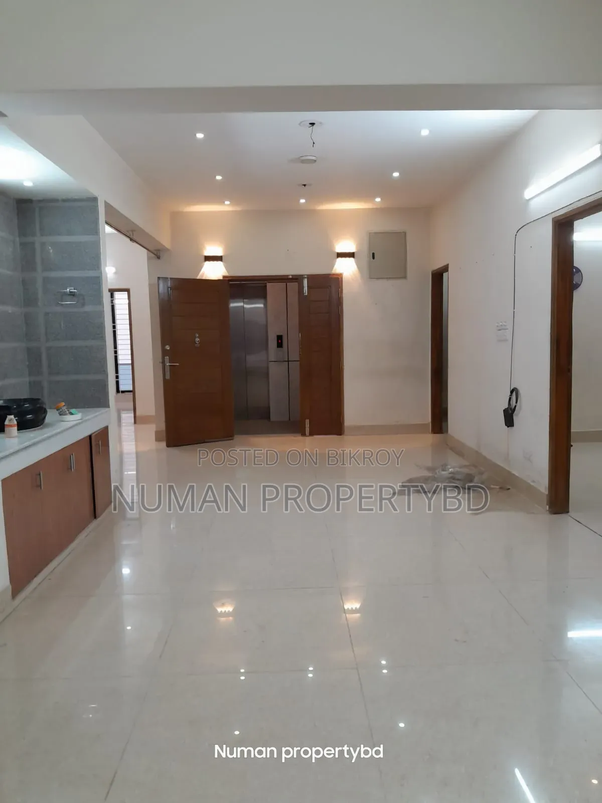 4bdrm Apartment in Numan Property Bd, Basundhara for Rent