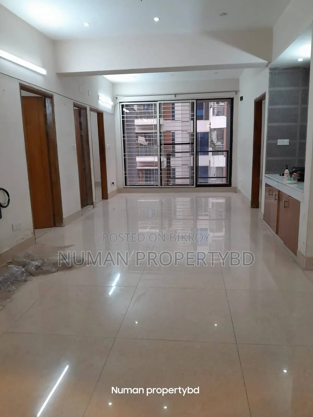 4bdrm Apartment in Numan Property Bd, Basundhara for Rent