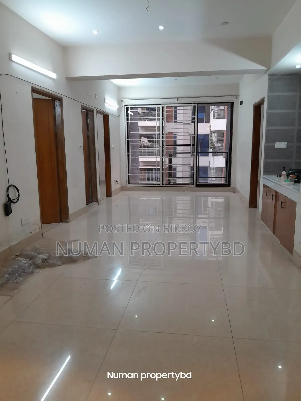4bdrm Apartment in Numan Property Bd, Basundhara for Rent