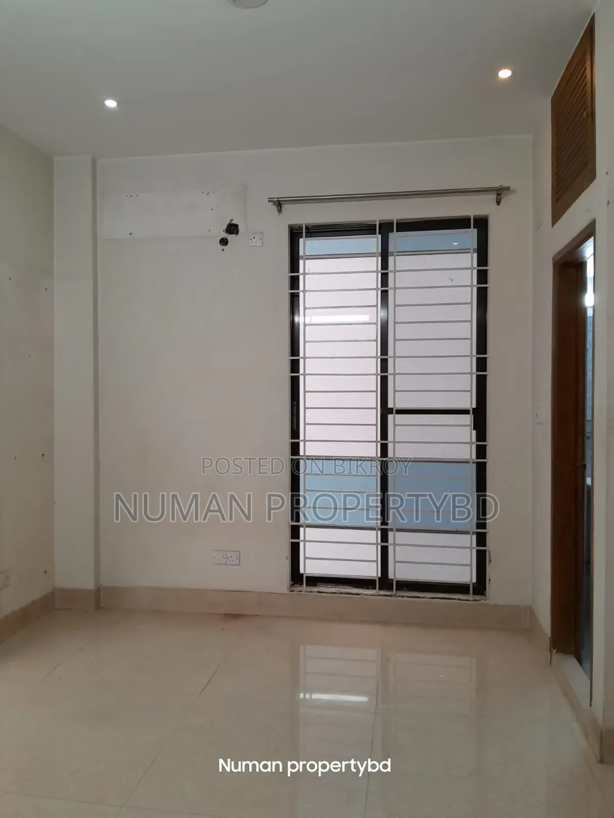 4bdrm Apartment in Numan Property Bd, Basundhara for Rent