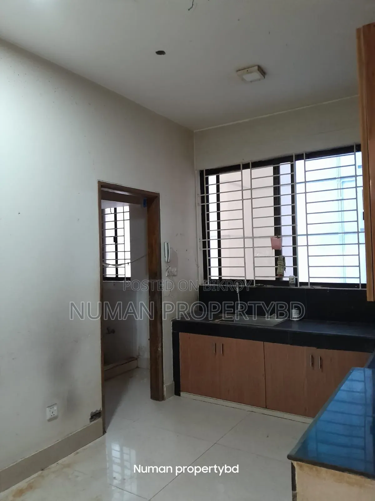 4bdrm Apartment in Numan Property Bd, Basundhara for Rent