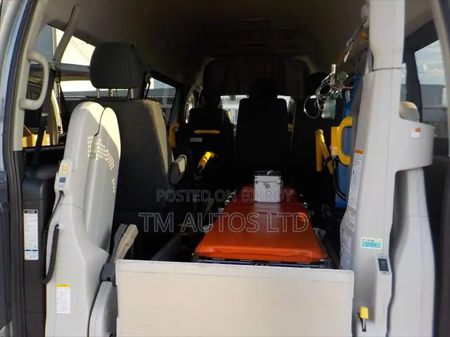 Toyota HiAce 2020 Silver