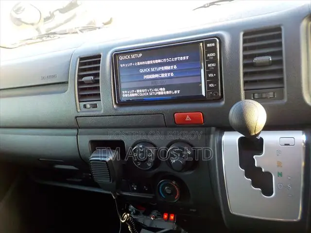 Toyota HiAce 2020 Silver
