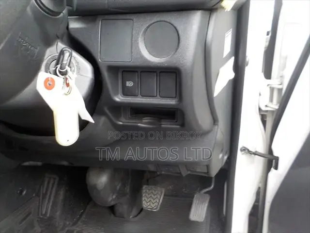Toyota HiAce 2020 White