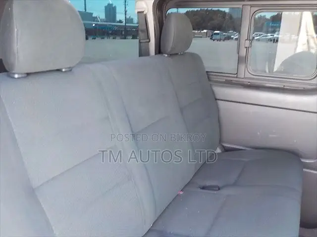 Toyota HiAce 2021 Black