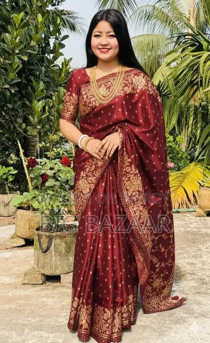 জাপানি সিল্ক স্কিন প্রিন্ট শাড়ি উইথ ব্লাউজ পিস