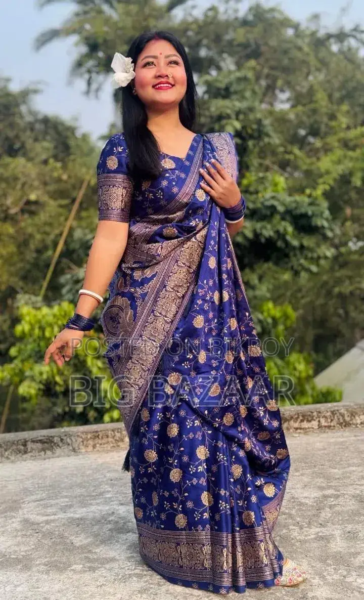 জাপানি সিল্ক স্কিন প্রিন্ট শাড়ি উইথ ব্লাউজ পিস