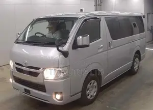 টয়োটা হাইএস ২০২১ সিলভার