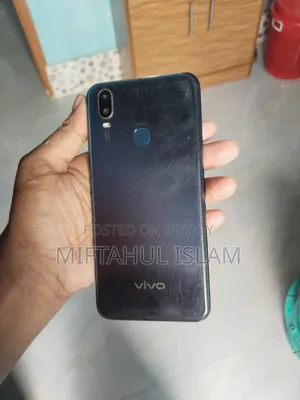 Vivo Y11 32 GB Blue