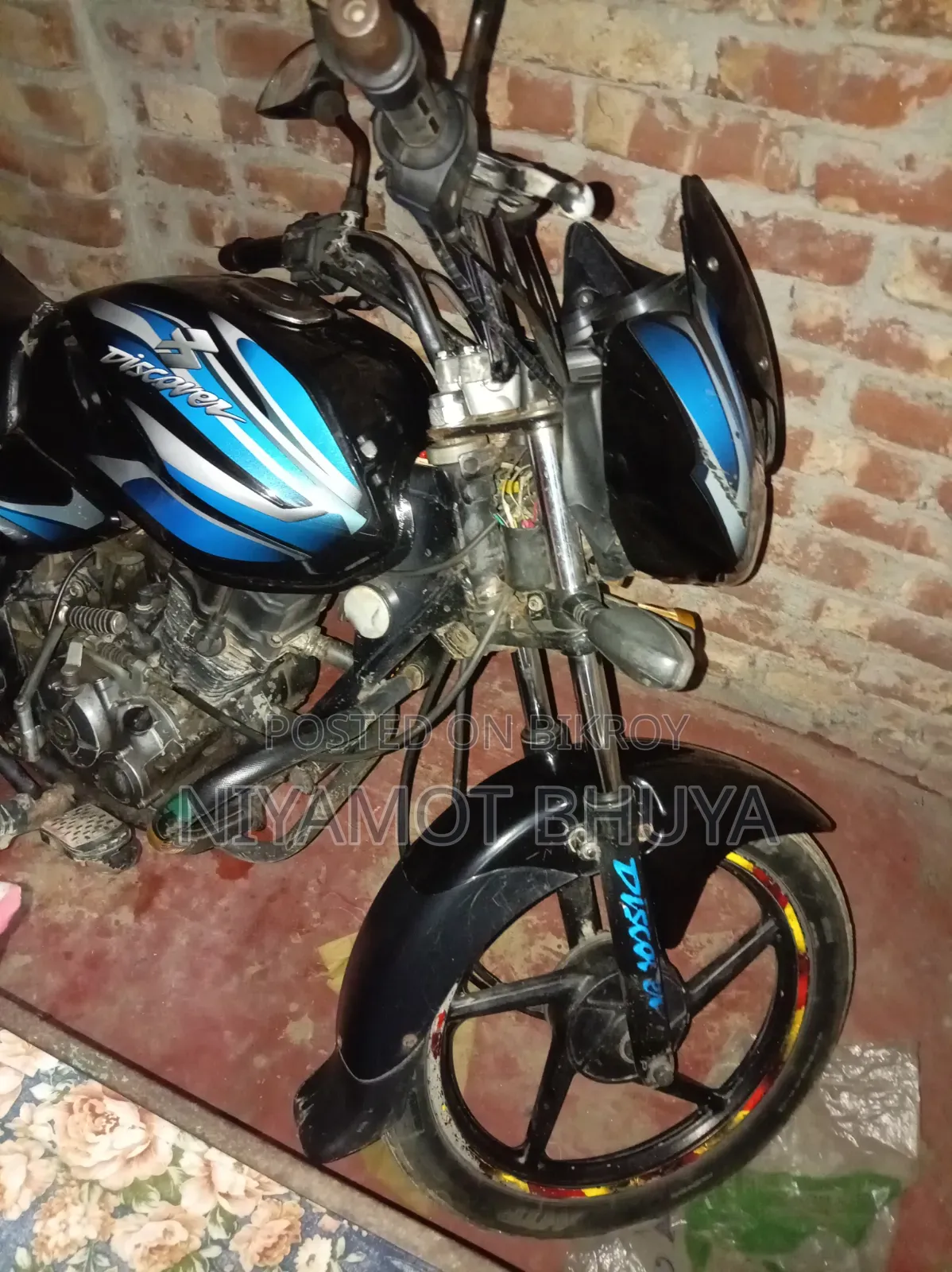Bajaj Discover 100 2013 Black