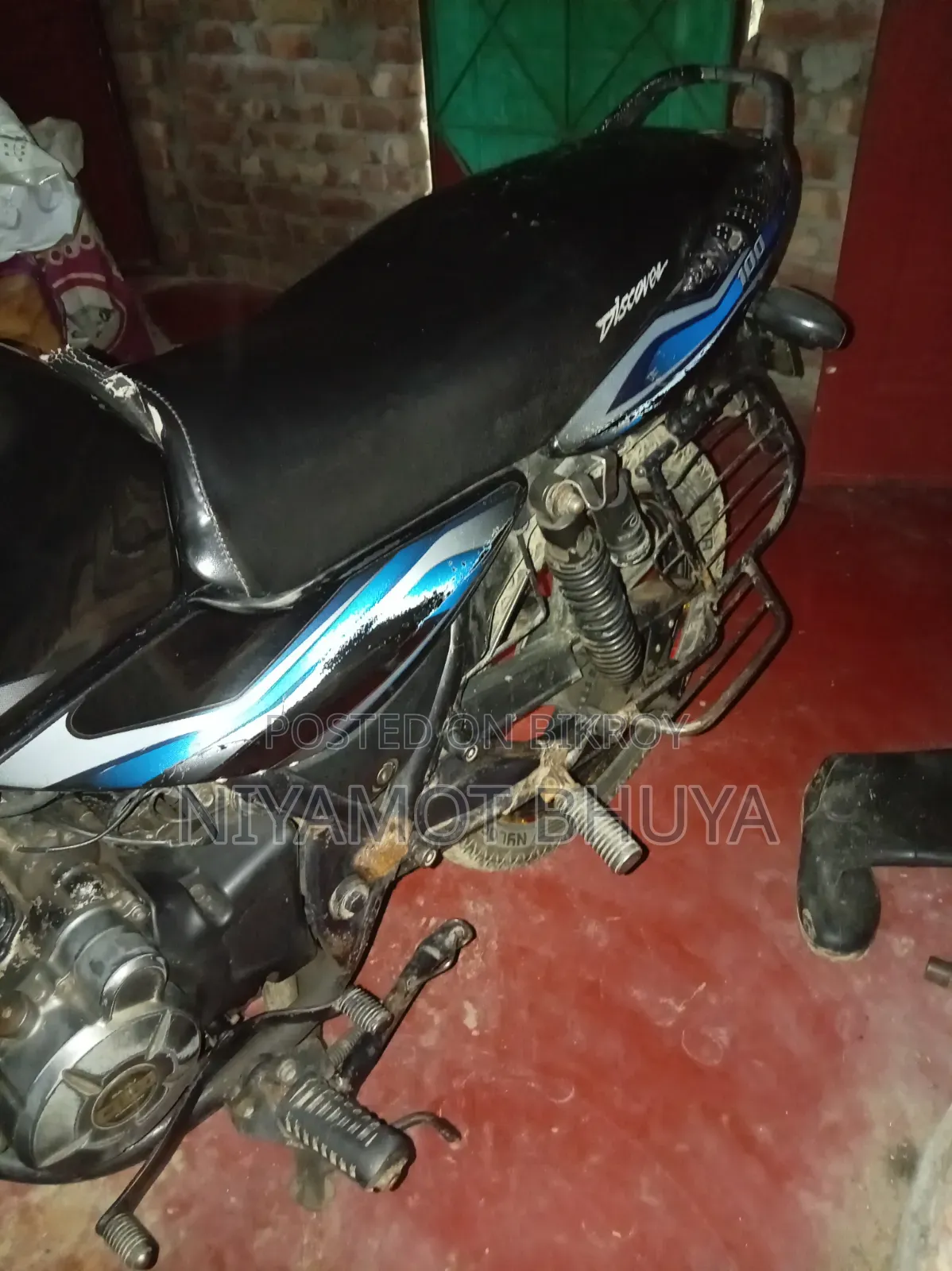 Bajaj Discover 100 2013 Black