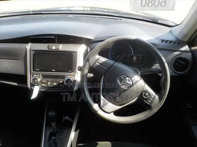 Toyota Corolla Fielder 1.5 Hybrid FWD 2021 Black