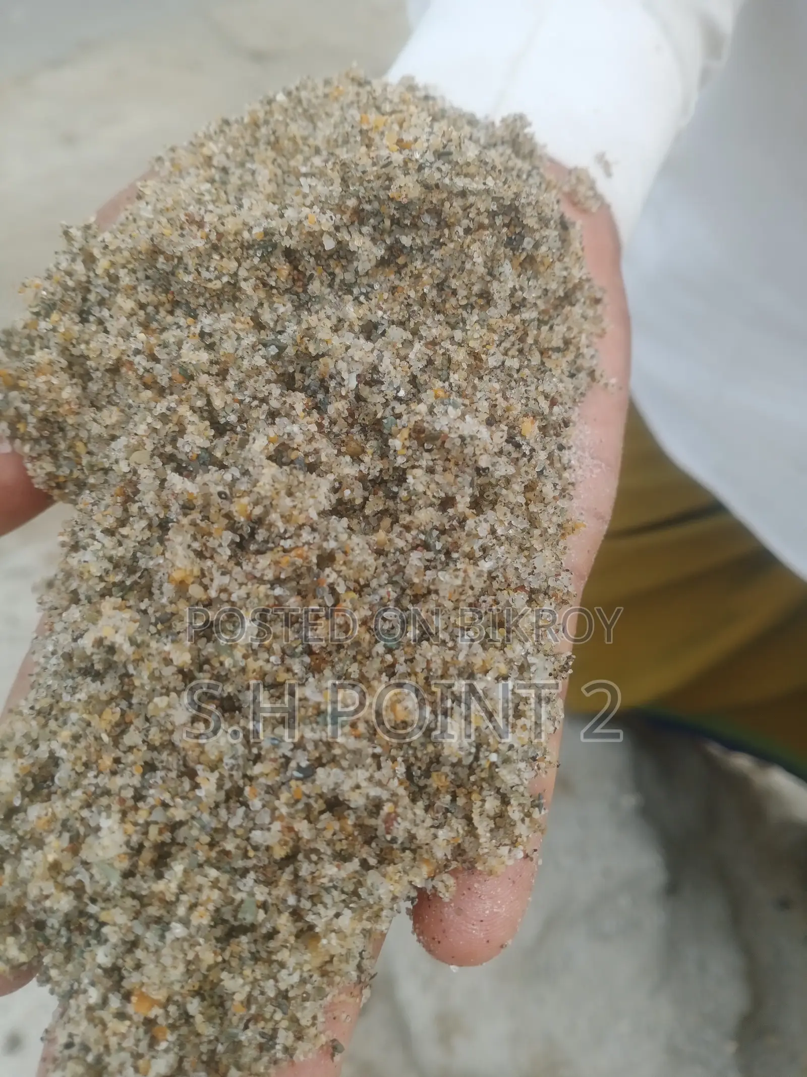 পন্চগড়ের বালু ০৩ ও ০৪ পয়েন্ট এর বালু ১৫৫০০ টাকা ট্রাক