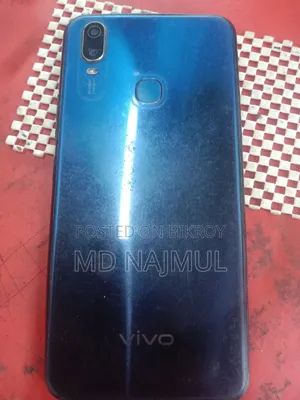 Vivo Y11 32 GB Blue