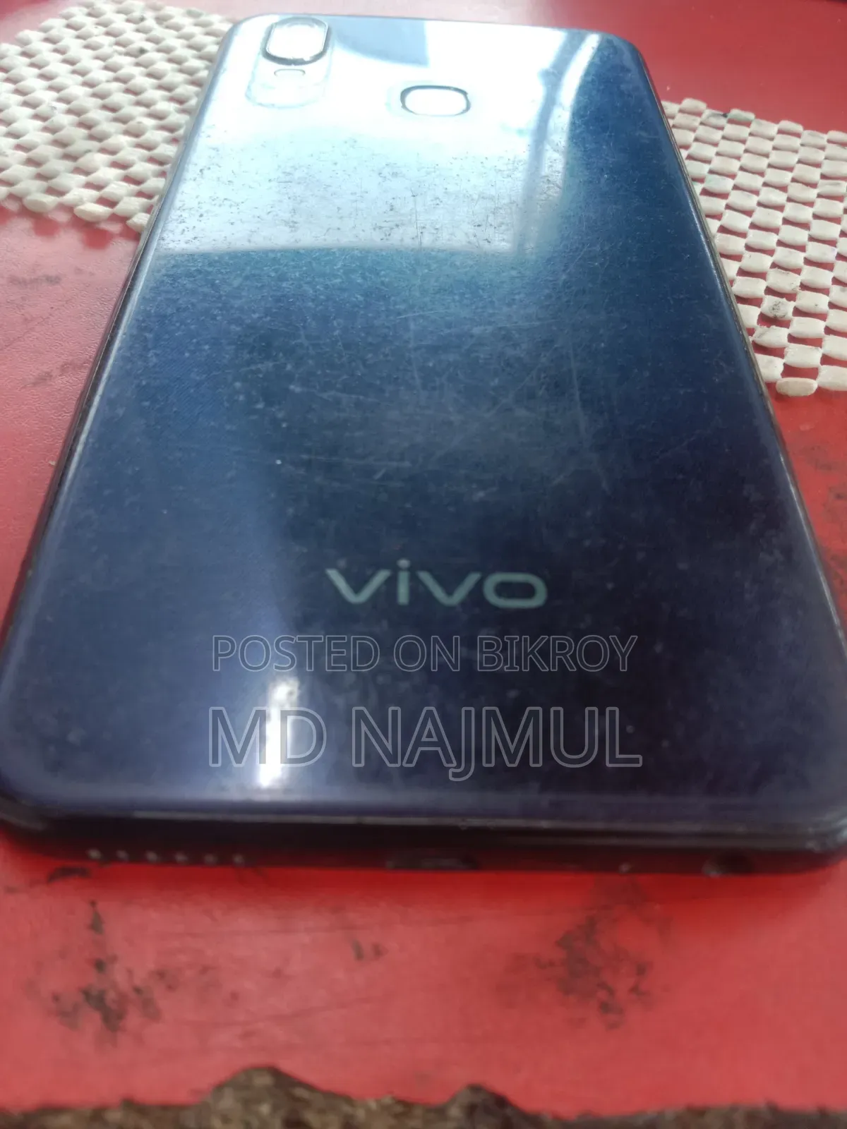 Vivo Y11 32 GB Blue
