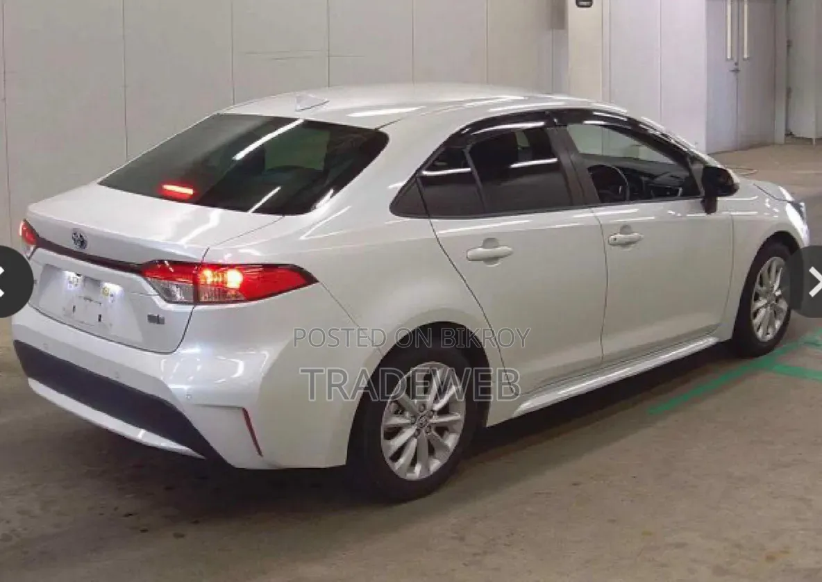 Toyota Corolla 2021 Pearl