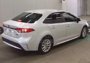 Toyota Corolla 2021 Pearl