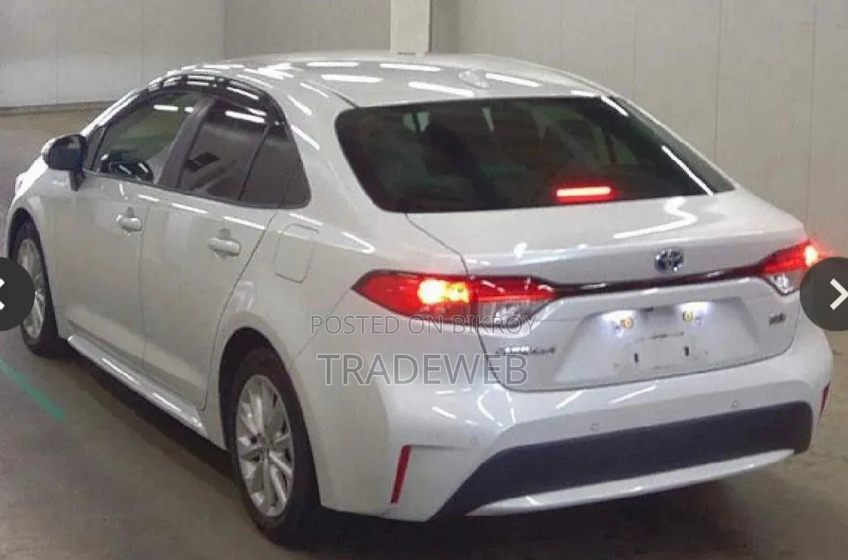 Toyota Corolla 2021 Pearl
