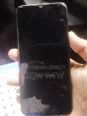 Vivo Y18 128 GB Bronze