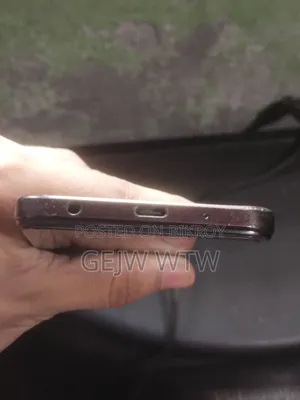 Vivo Y18 128 GB Bronze