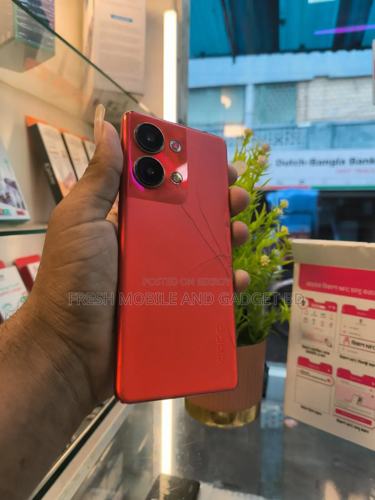 Oppo Reno9 256 GB Red