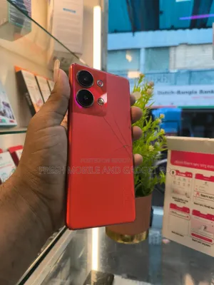 Oppo Reno9 256 GB Red