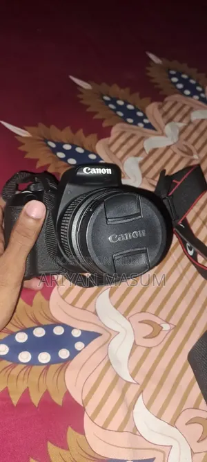 For Sale – Canon EOS 1200D DSLR