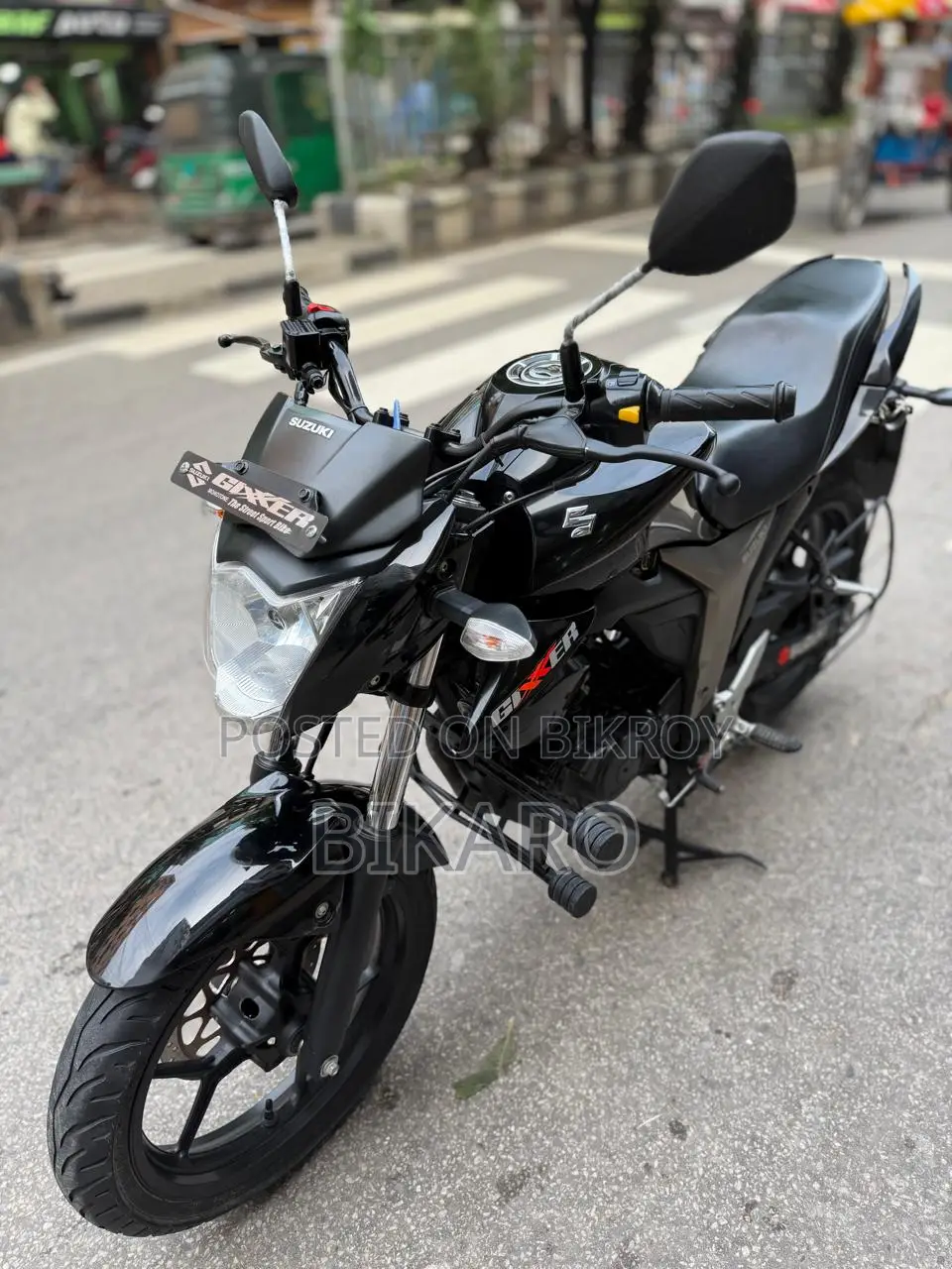 সুজুকি জিক্সার মনোটোন ২০২৪ কালো