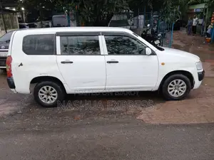 টয়োটা প্রোবক্স ২০০৪ সাদা