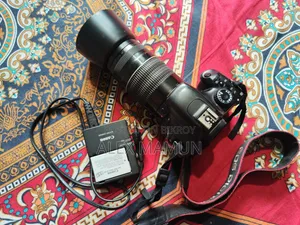 ক্যানন DSLR ক্যামেরা 70–300mm জুম লেন্স ব্যাটারি চার্জারসহ বিক্রি হবে