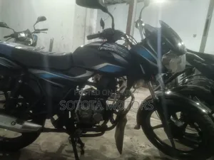 বাজাজ ডিসকভার ১২৫ ২০১৪ কালো
