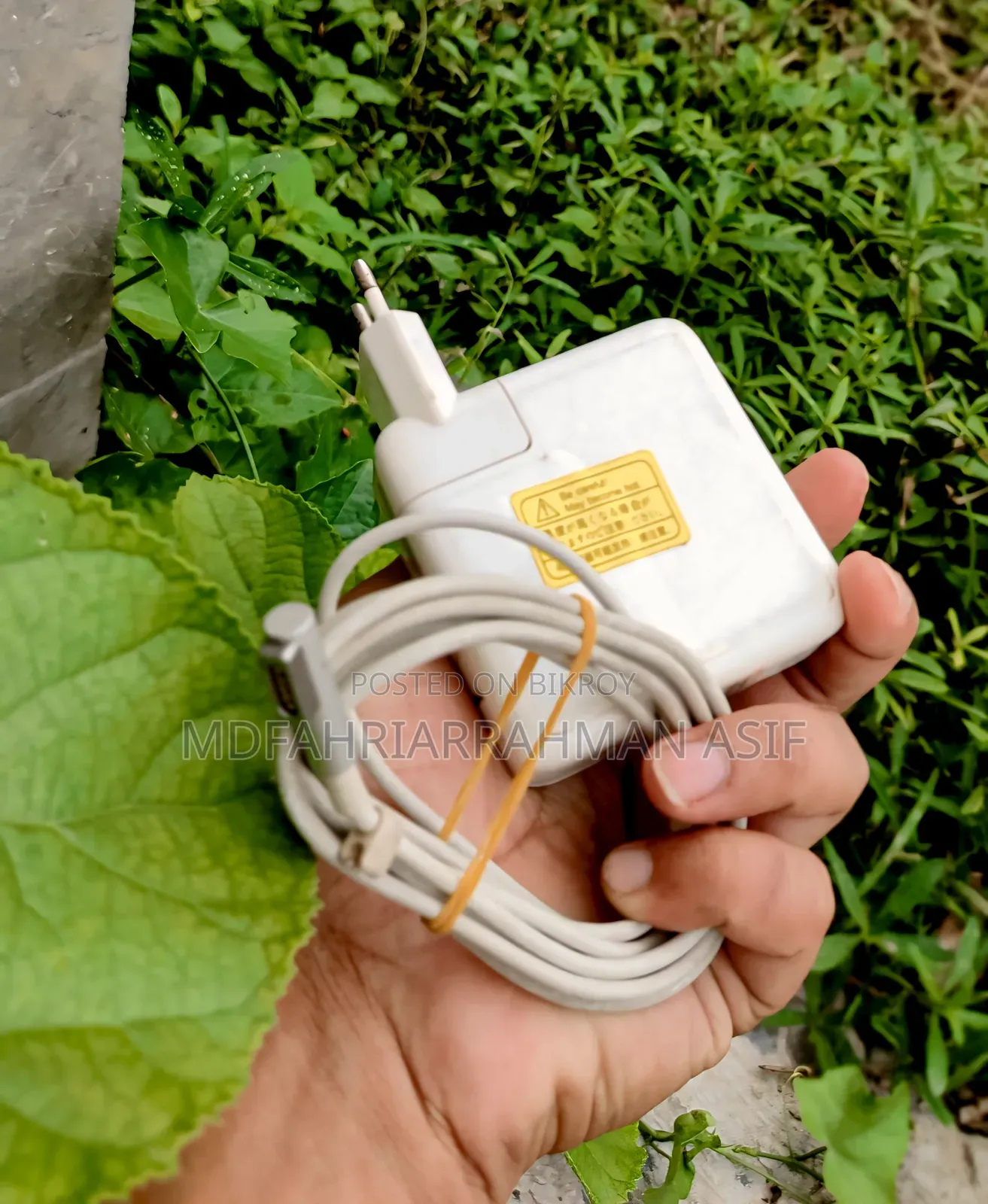 Apple MacBook Pro/Air Laptops Adapter