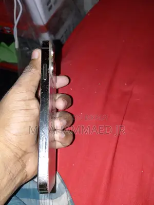 Apple iPhone XR 64 GB White