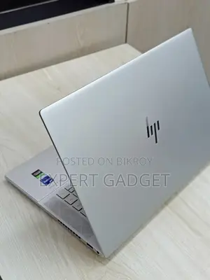 Laptop HP Envy 15-Ep0xxx 16GB Intel Core I9 SSD 1T