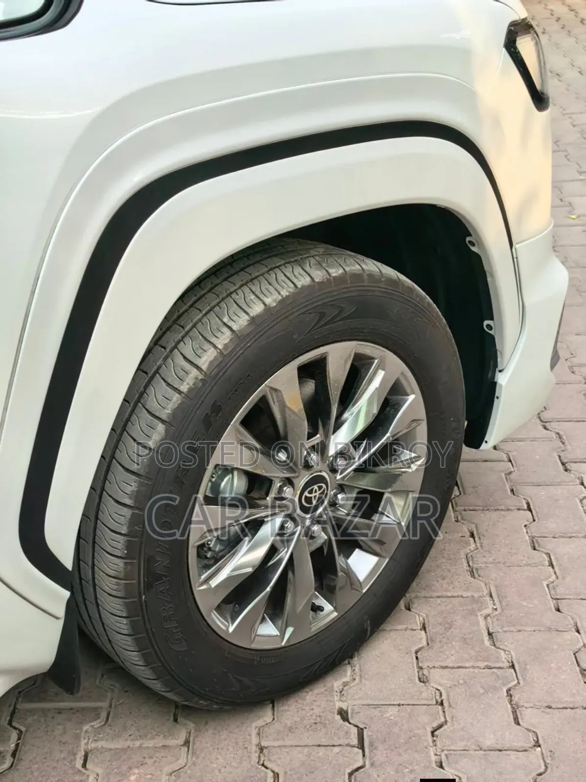 New Toyota Land Cruiser LC300 2024 Pearl