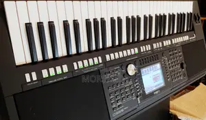 YAMAHA PSR S-950 Professional Workstation With Indian Expansion