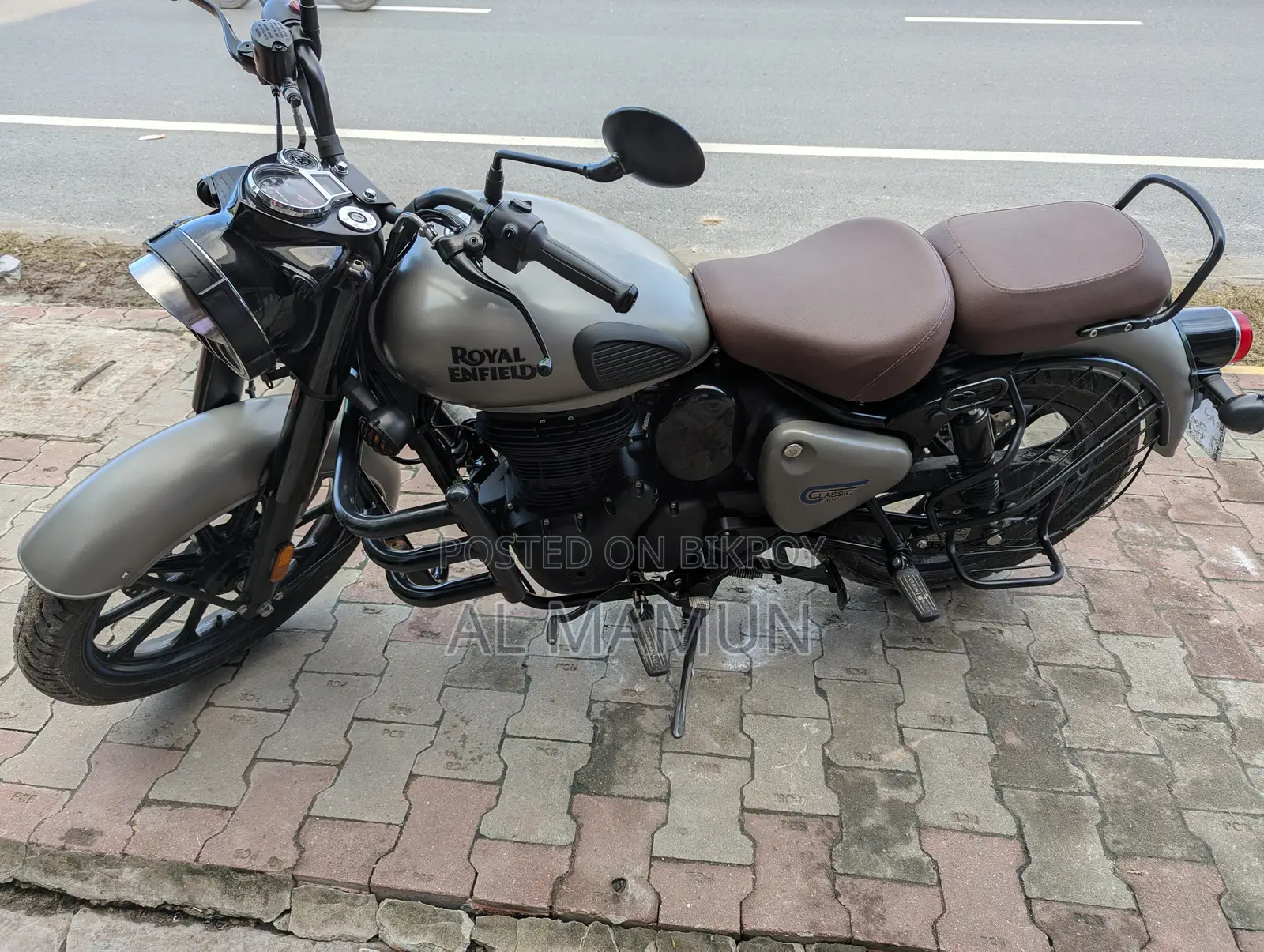 Royal Enfield Classic 350 2025 Gray