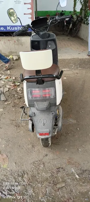 টেইলজি পেসসেটার ২০২৫ হোয়াইট