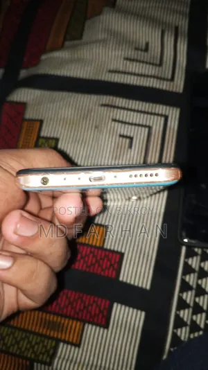 ভিভো ওয়াই১৯ ১২৮ জিবি ব্লু