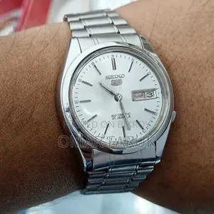 Seiko 5 Automatic 21 Jewels Men's Watch (Luminous Dial, Made in Japan)
