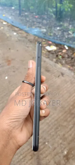 El 6c 8 GB Gold