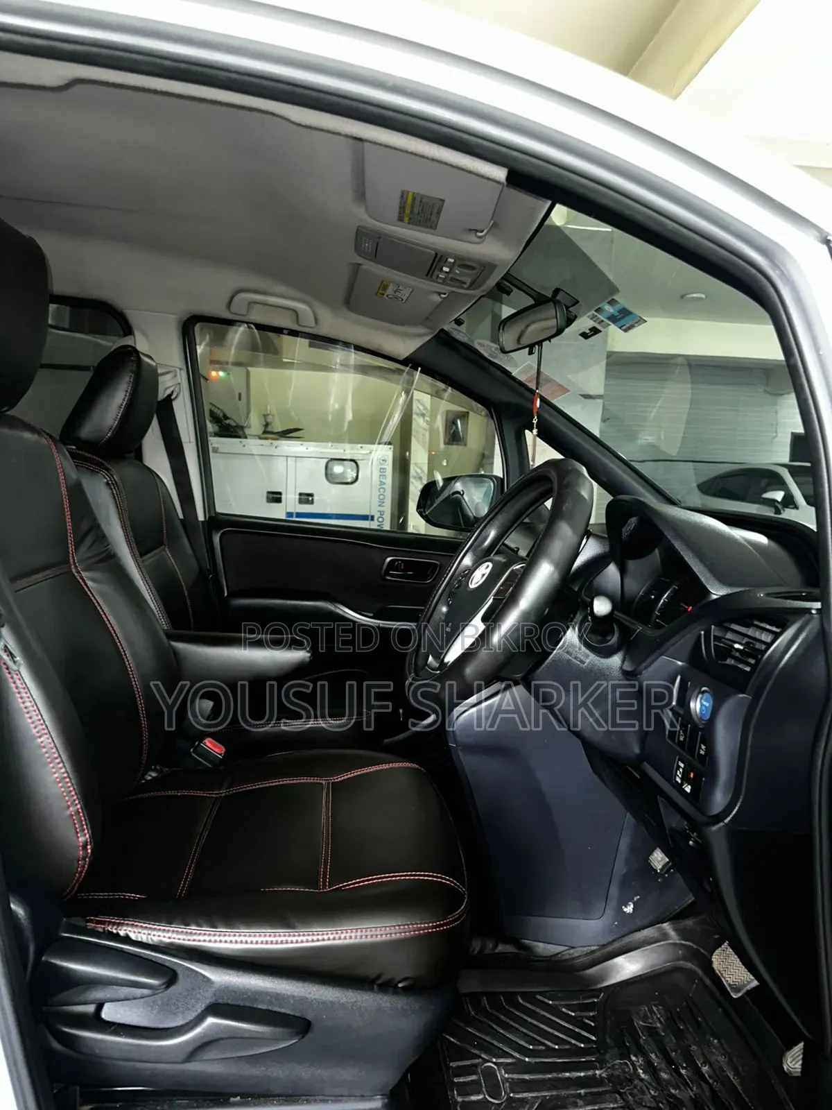 Toyota Quantum 2014 Silver