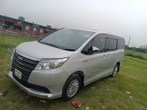 Toyota Quantum 2014 Silver