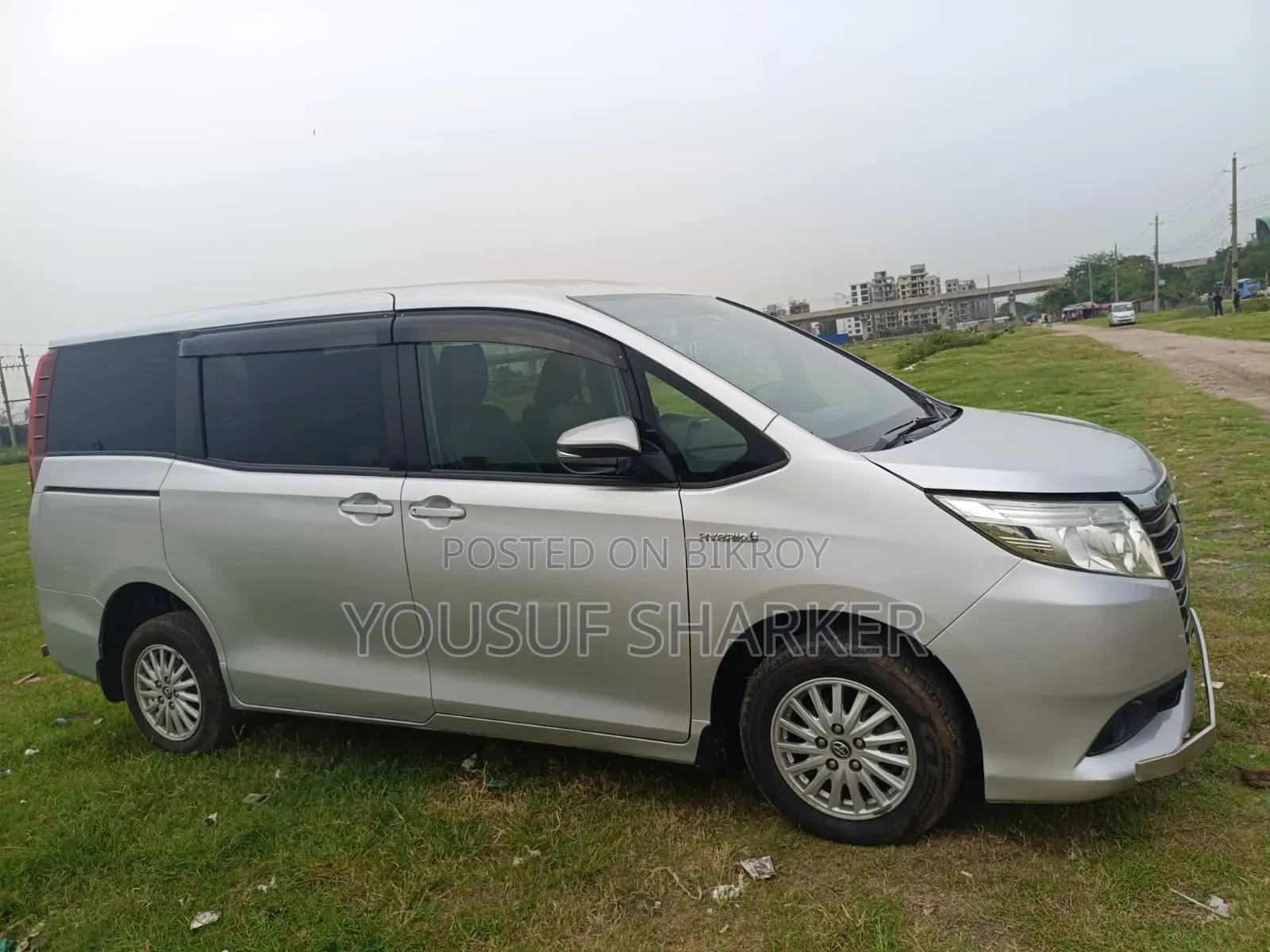 Toyota Quantum 2014 Silver