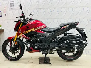 হোন্ডা হর্নেট ২০২৪ রেড
