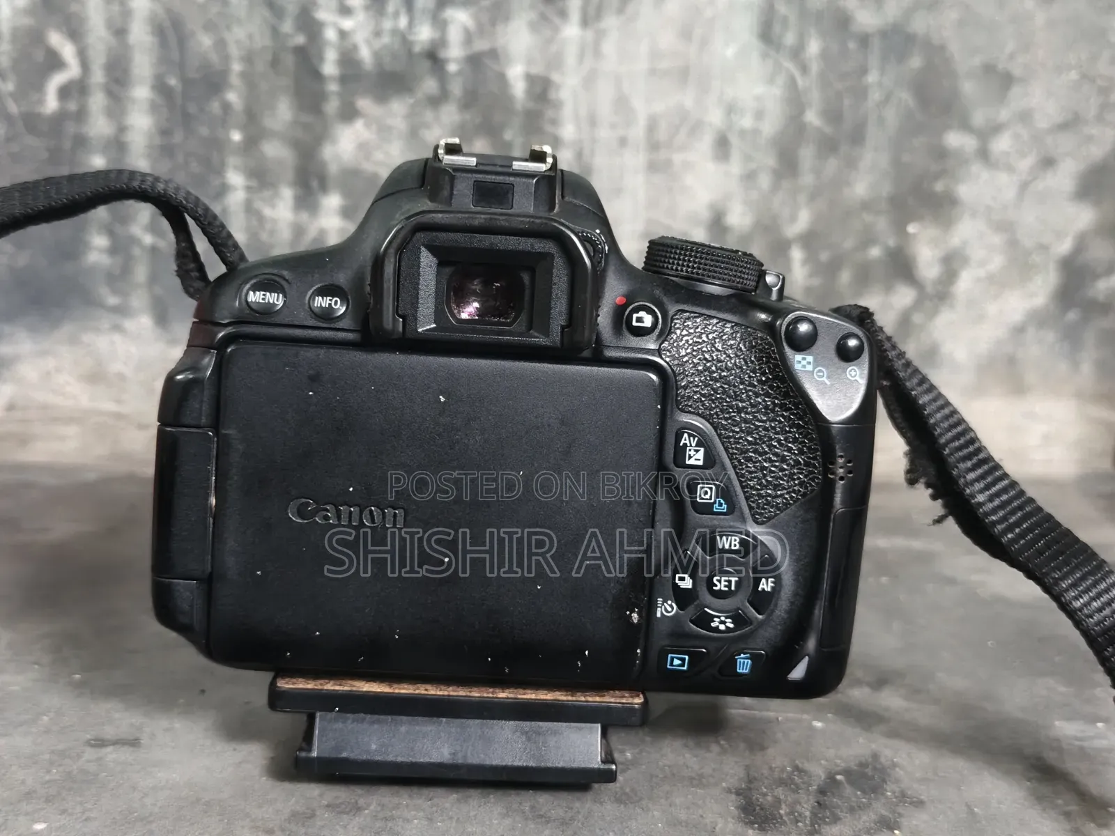 Cacon 700d With Box and Pepars