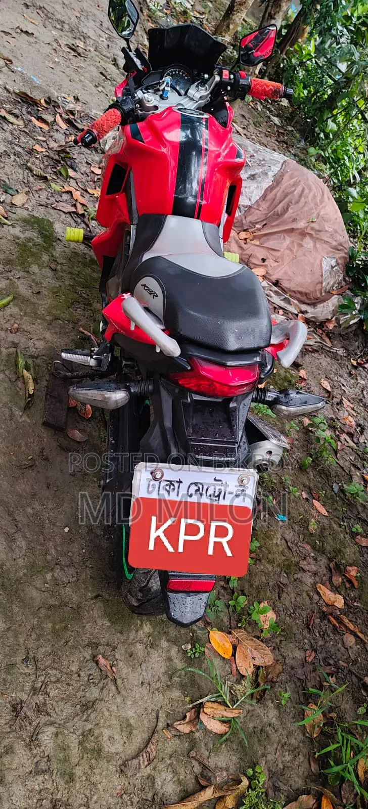 Lifan 2025 Red