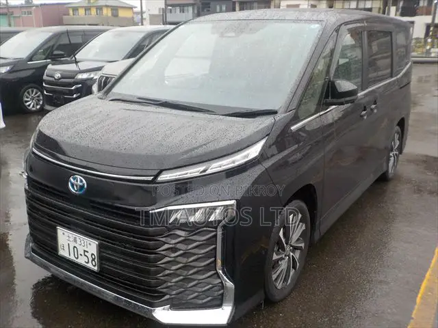 Toyota Voxy S-Z 4WD 7-Seater 2023 Black